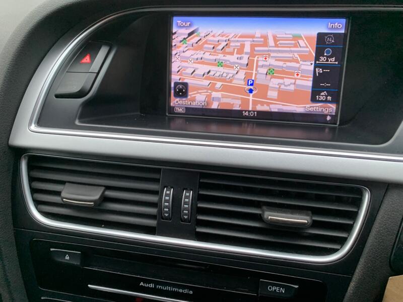 AUDI A4 AVANT