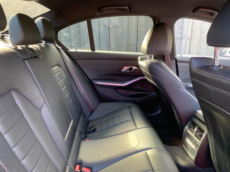 BMW 3 SERIES