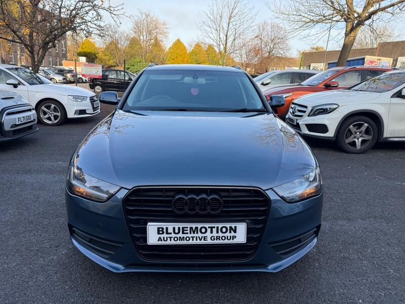 AUDI A4 AVANT