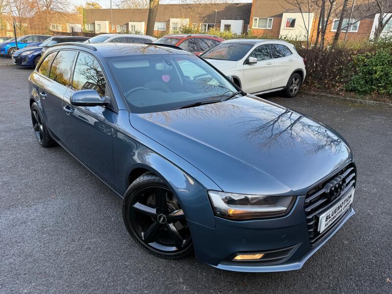 AUDI A4 AVANT
