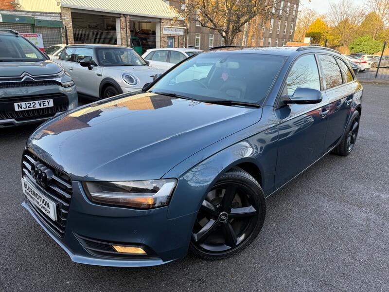 AUDI A4 AVANT