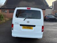 NISSAN NV200