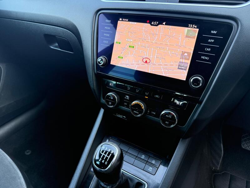 SKODA OCTAVIA