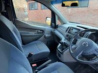 NISSAN NV200