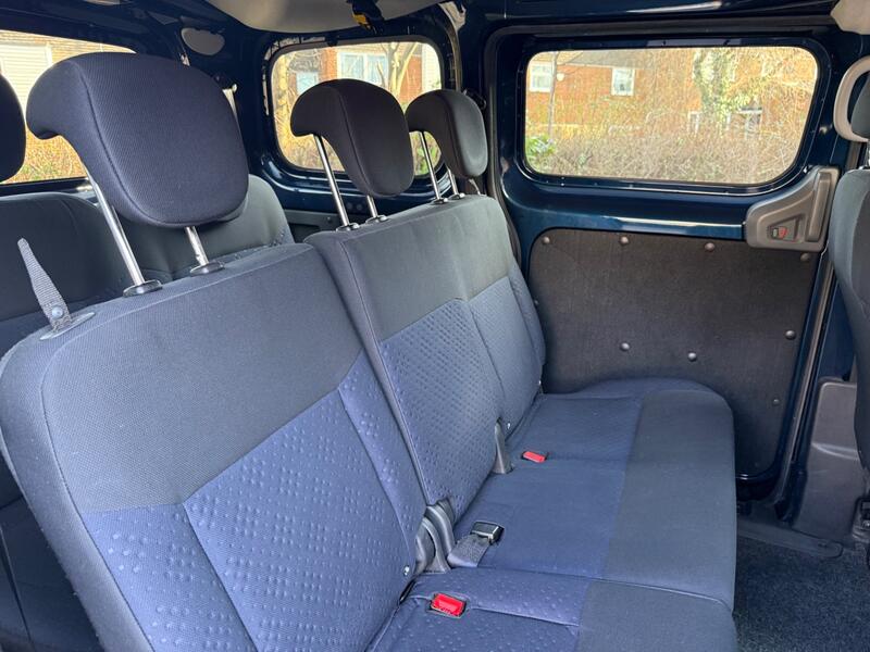 NISSAN NV200