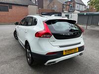 VOLVO V40 CROSS COUNTRY